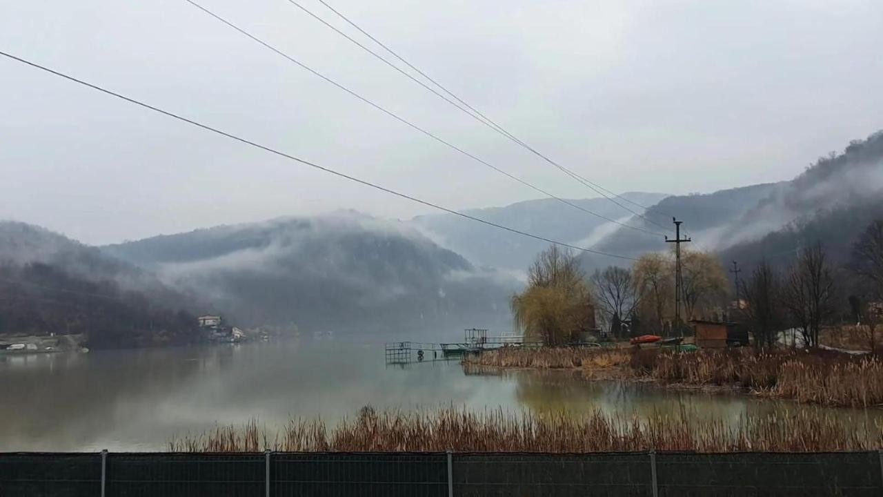 Casa Colt De Rai Apartman Ogradina Kültér fotó