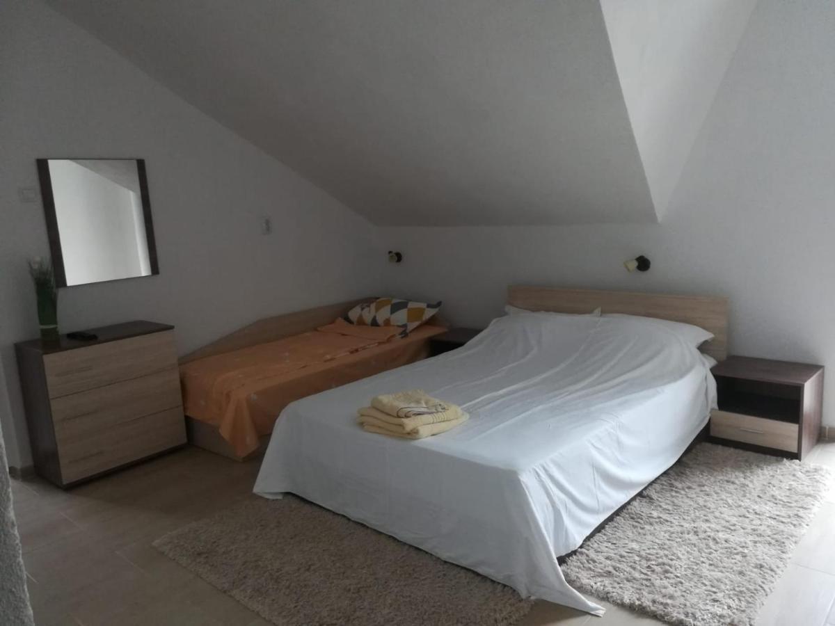 Casa Colt De Rai Apartman Ogradina Kültér fotó