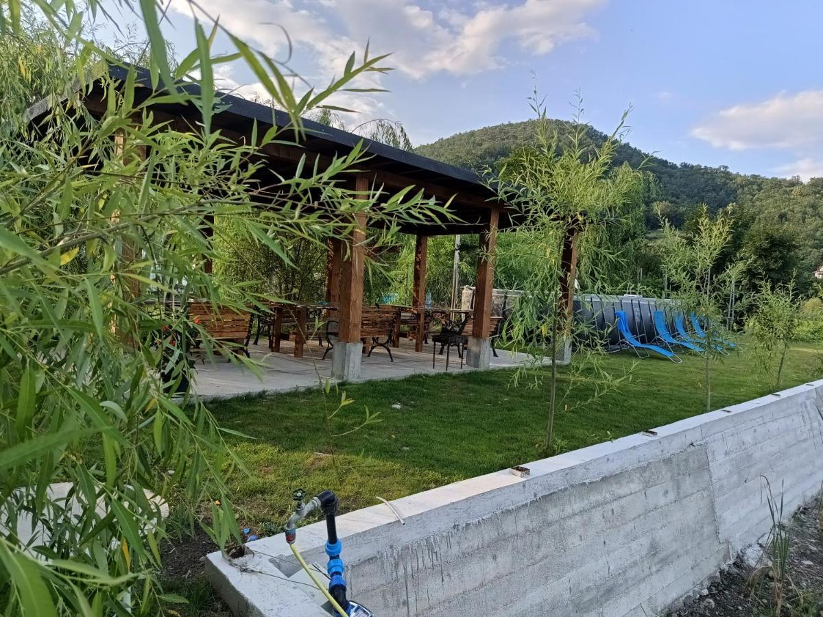Casa Colt De Rai Apartman Ogradina Kültér fotó